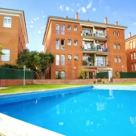 Equiped Fenals Apartman *